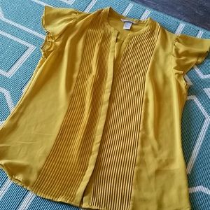 Great condition H&M mustard gold pleated top